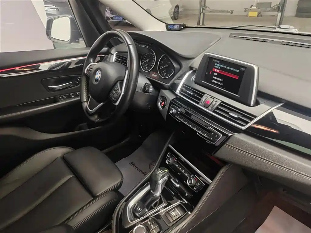 BMW 2 Series Gran Tourer — миниатюра 13