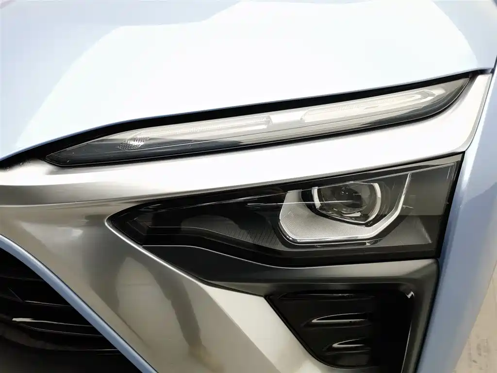 NIO NIO ES8