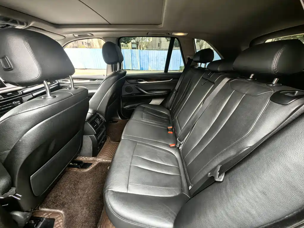 BMW X5 (Import) — миниатюра 5