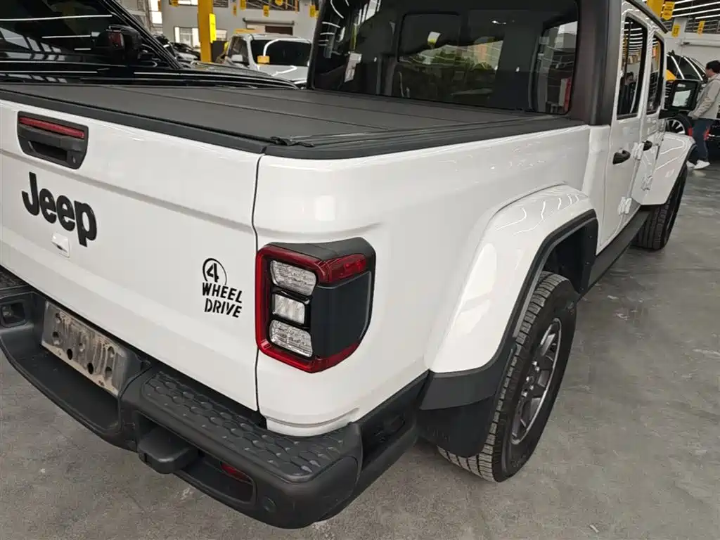 Jeep Gladiator 2023 3.6L Overland