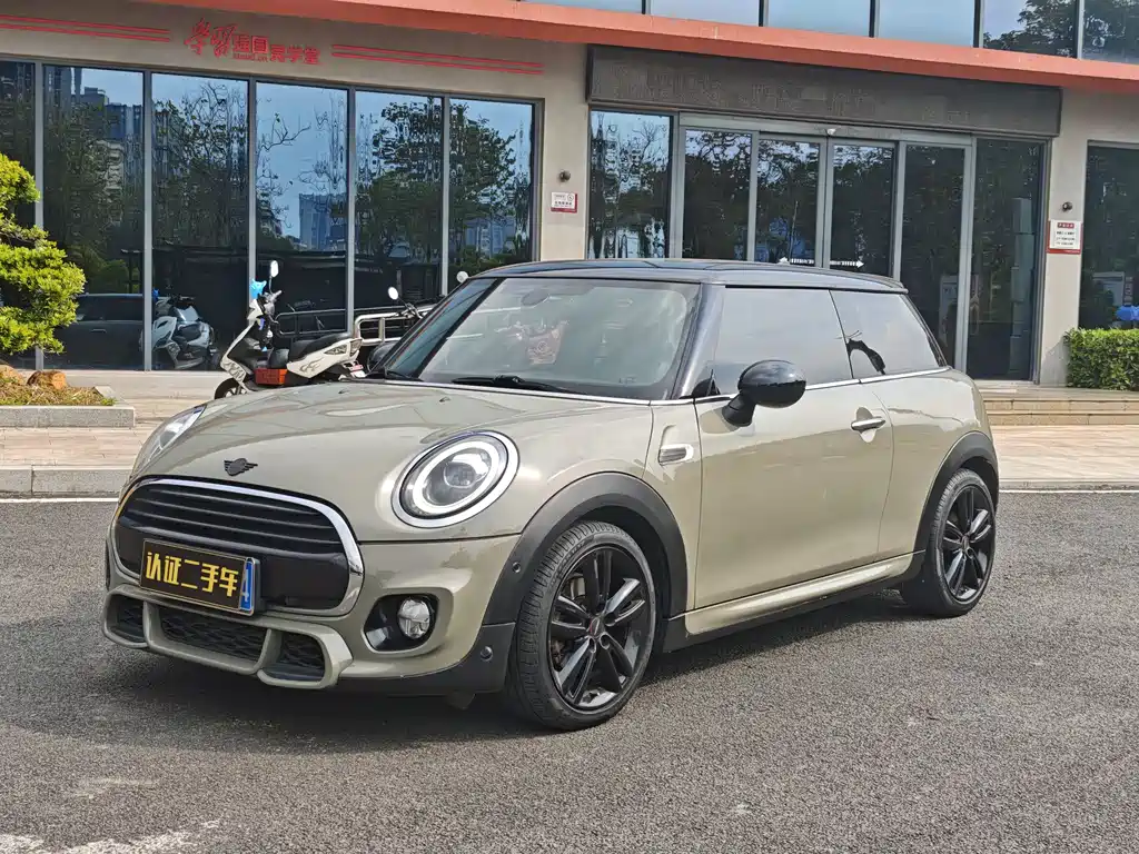 MINI Mini 2019
