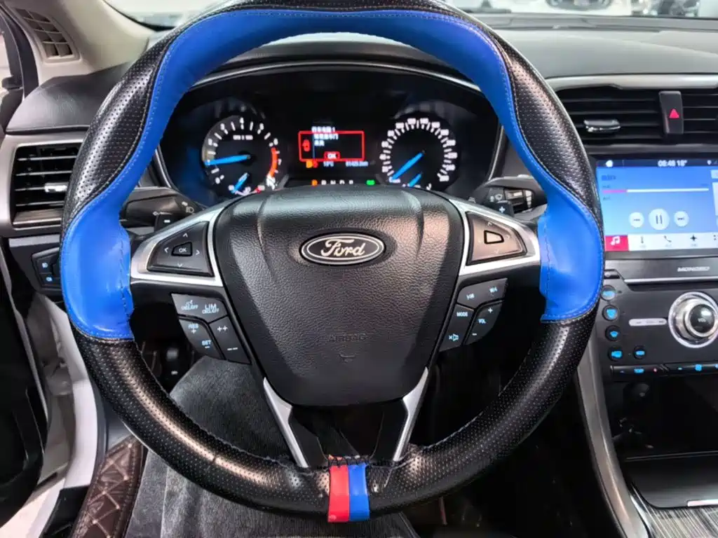 Ford Mondeo — миниатюра 11