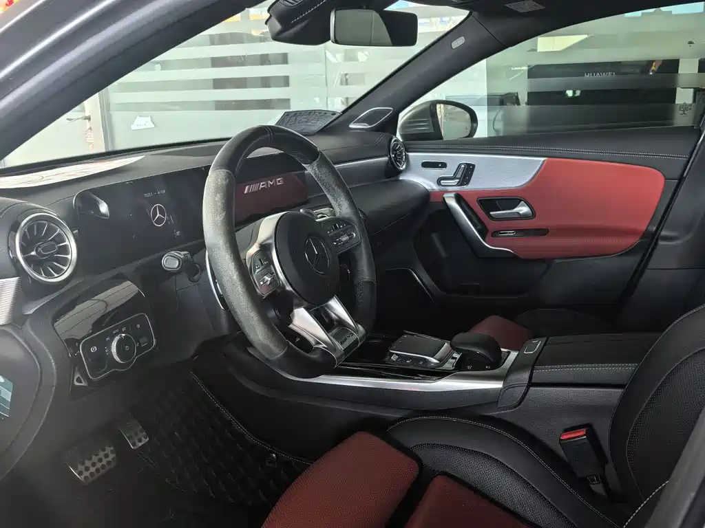 MERCEDES-BENZ A CLASS AMG