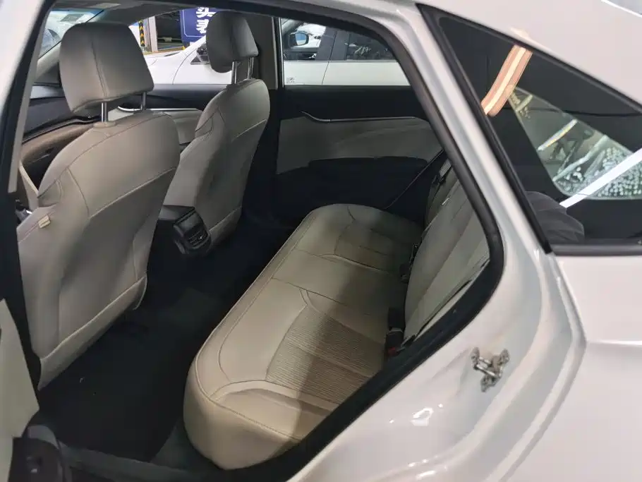 Buick Excelle — миниатюра 11