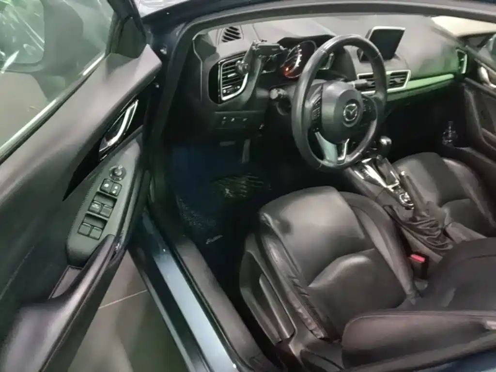 Mazda 3 Axela — миниатюра 16