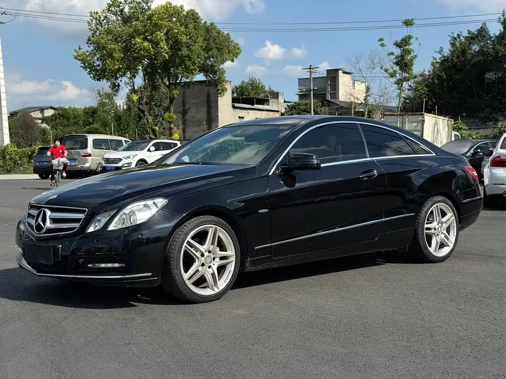 Mercedes-Benz E-Class (Import) 2012