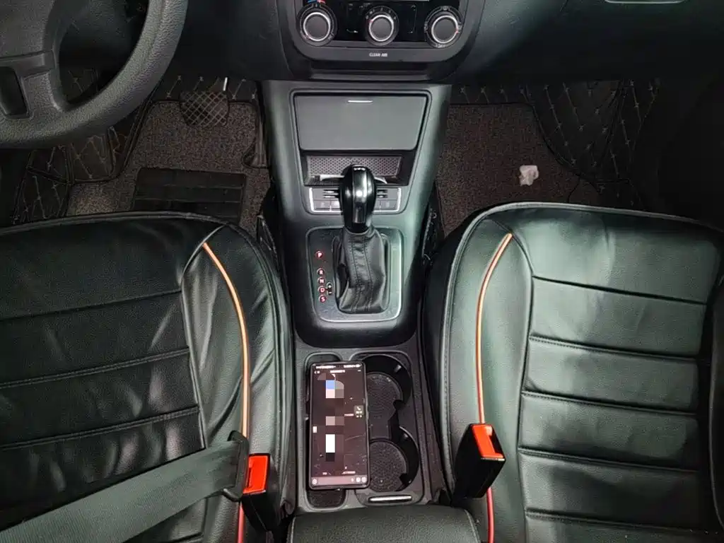 Volkswagen Tiguan — миниатюра 14