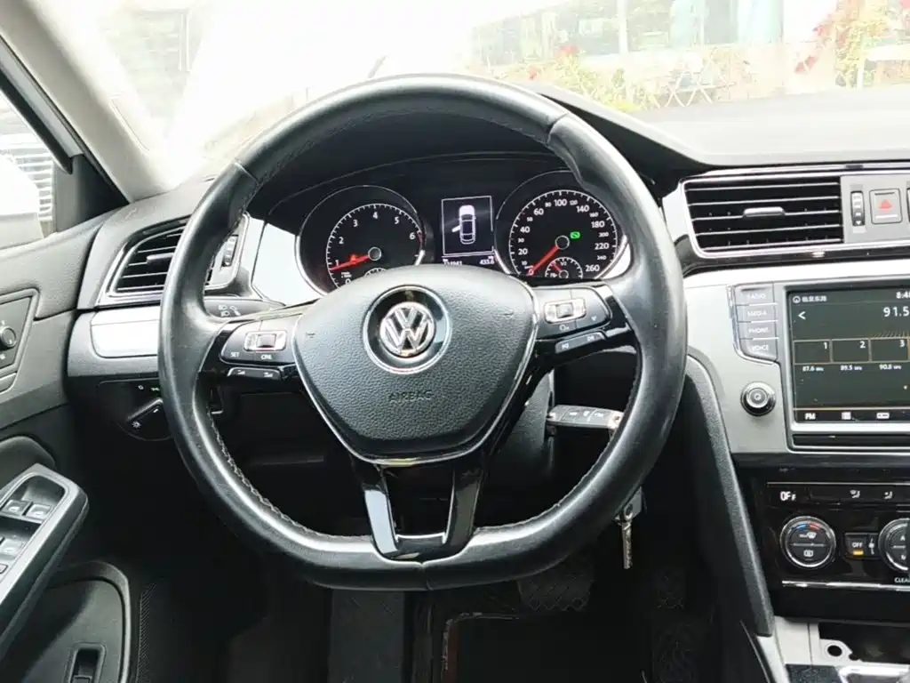 Volkswagen Lamando — миниатюра 11
