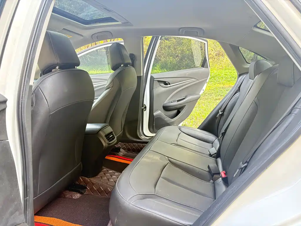 Buick Excelle — миниатюра 8