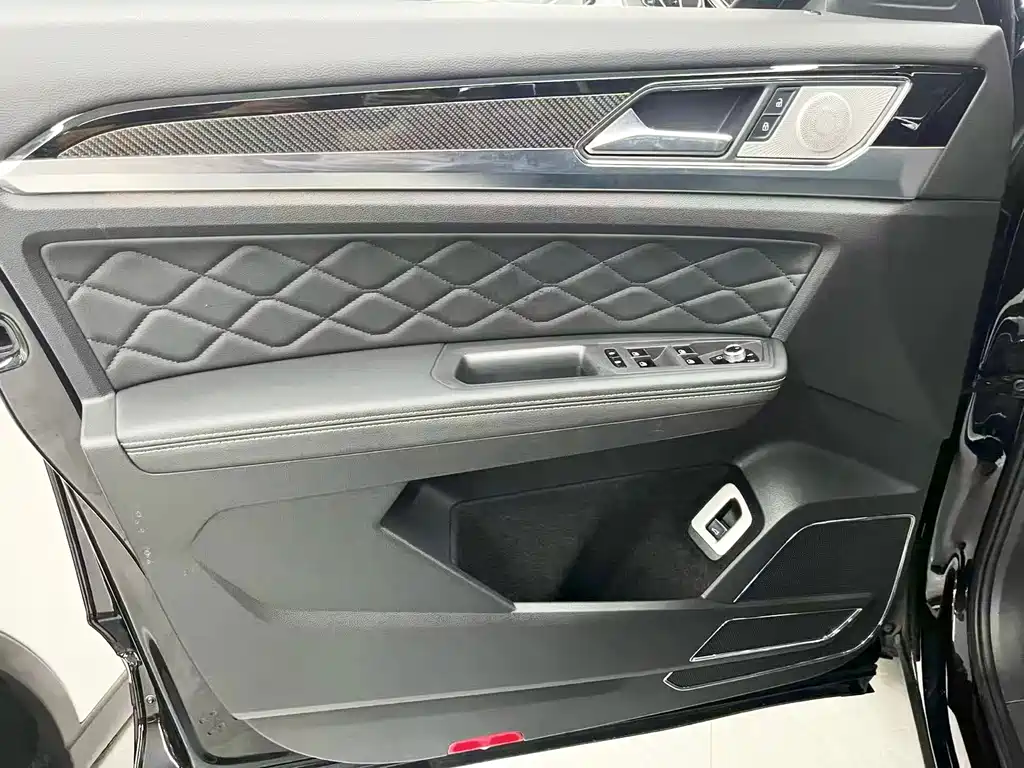 Volkswagen Teramont — миниатюра 10