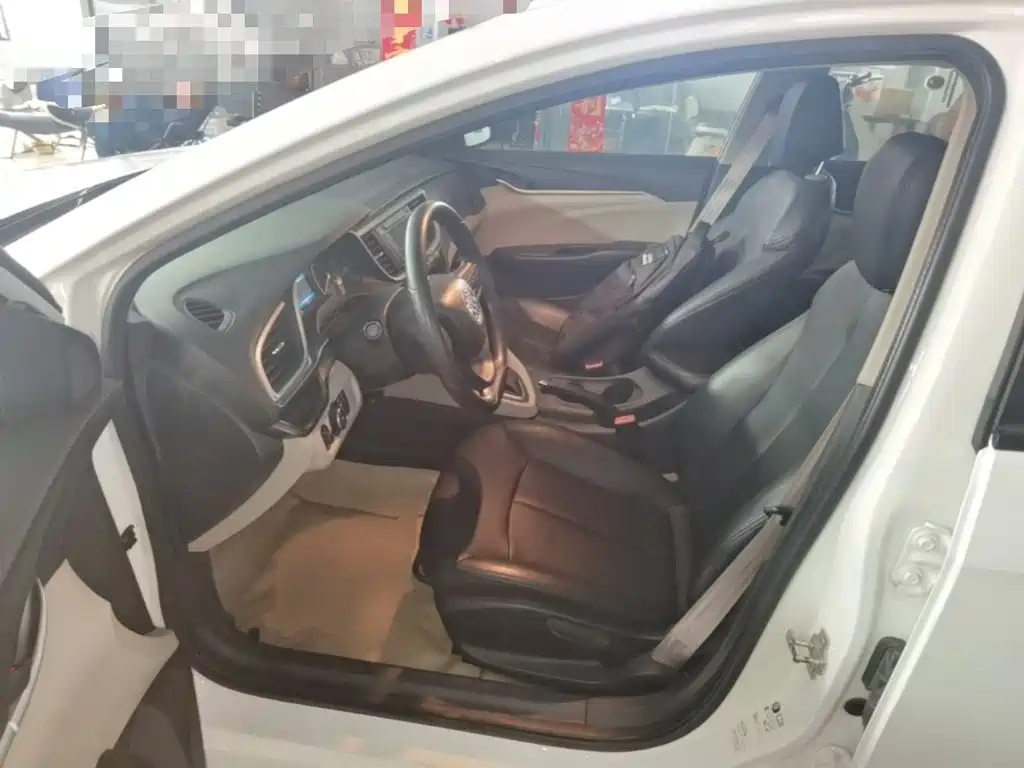 Buick Excelle — миниатюра 15