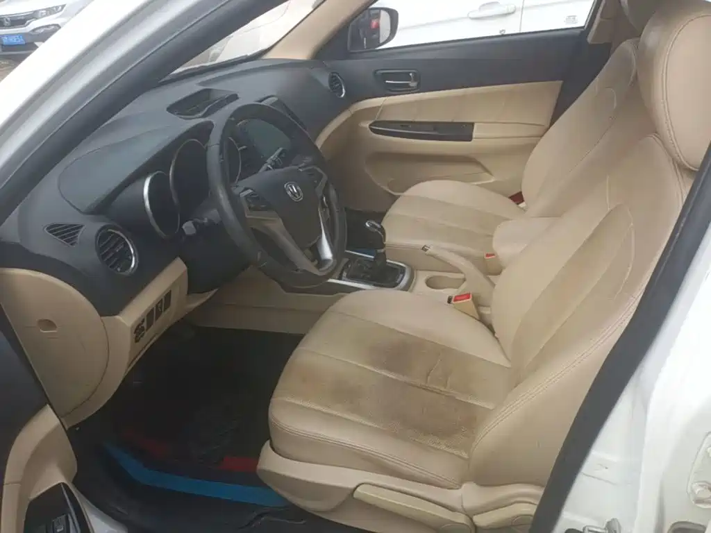 Changan Eado — миниатюра 15