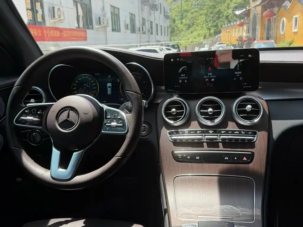 Mercedes-Benz GLC 2021 GLC 300 L 4MATIC