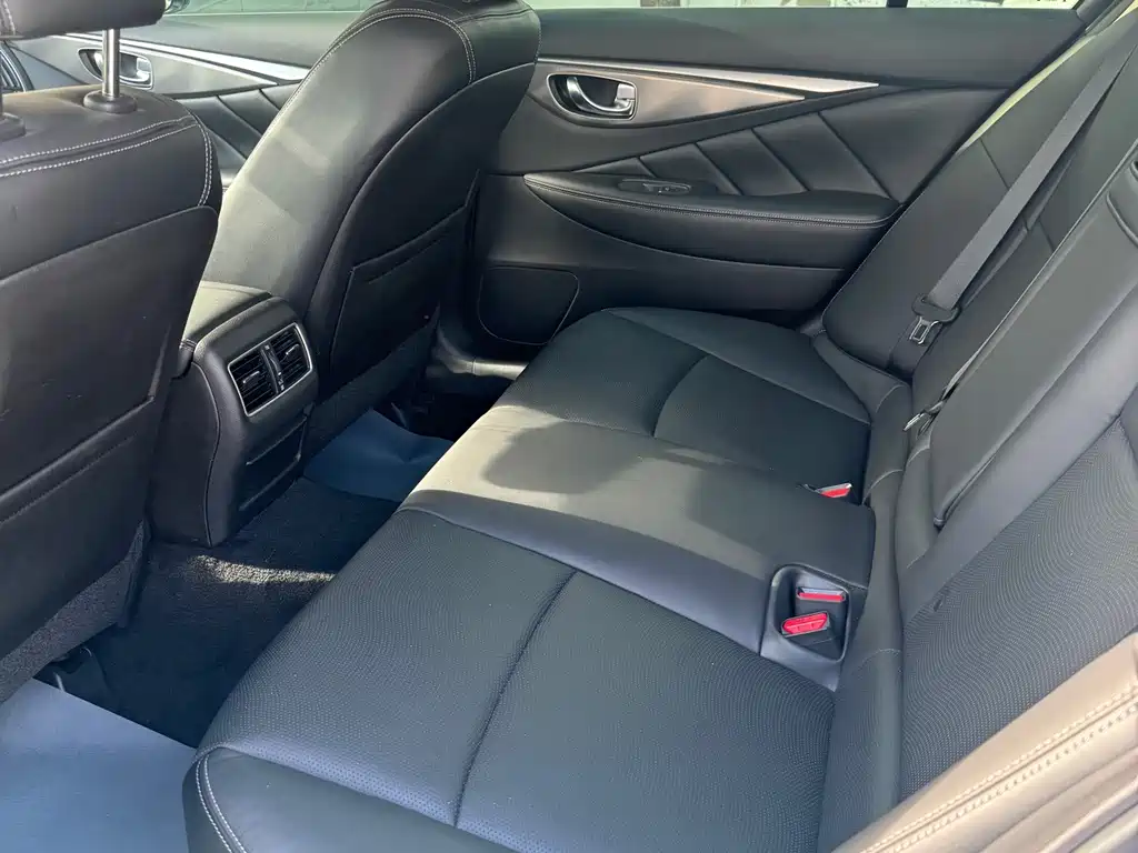 Infiniti Q50L — миниатюра 6