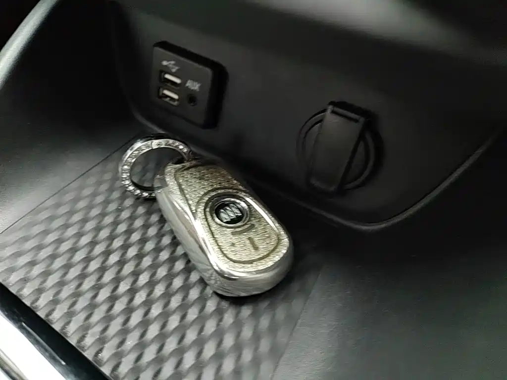 Buick Verano — миниатюра 9