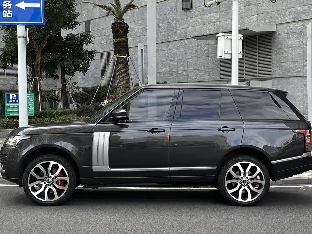 Land Rover Range Rover 2015 3.0 TDV6 Vogue