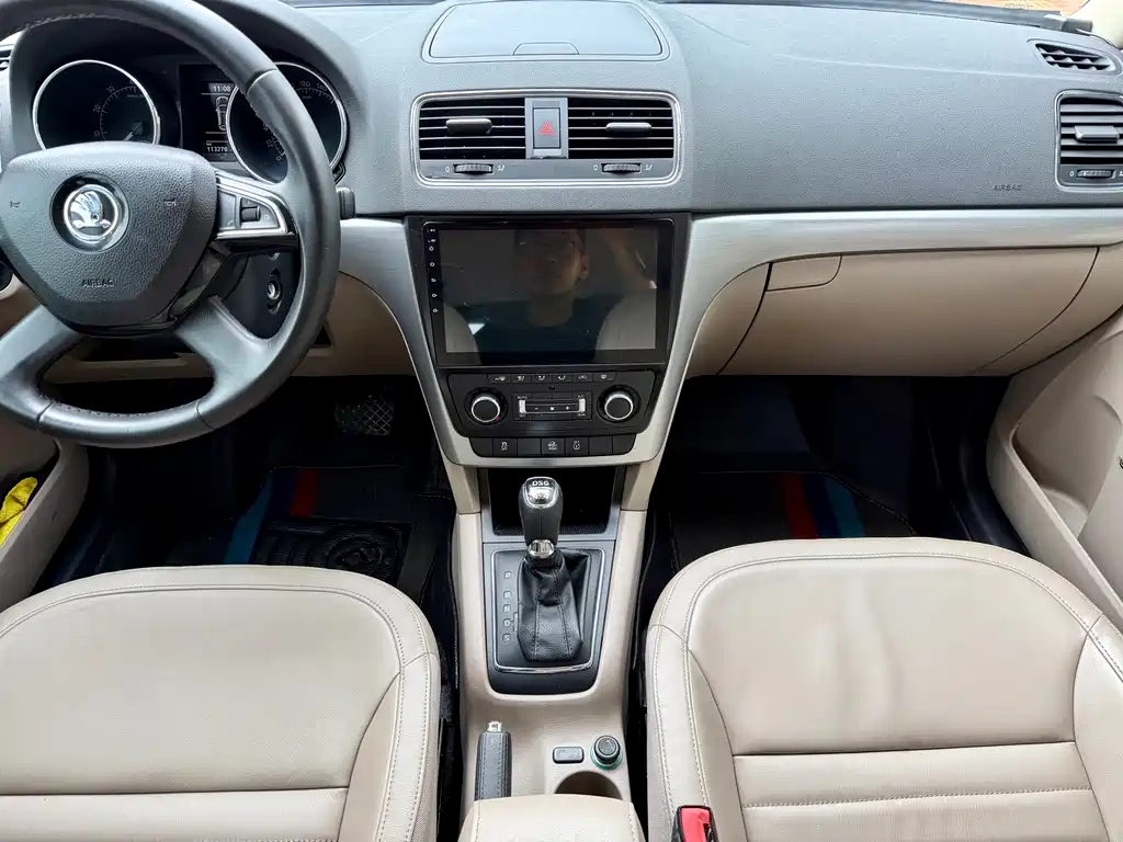 Skoda Yeti 1.8TSI DSG Polar Edition, фото 13