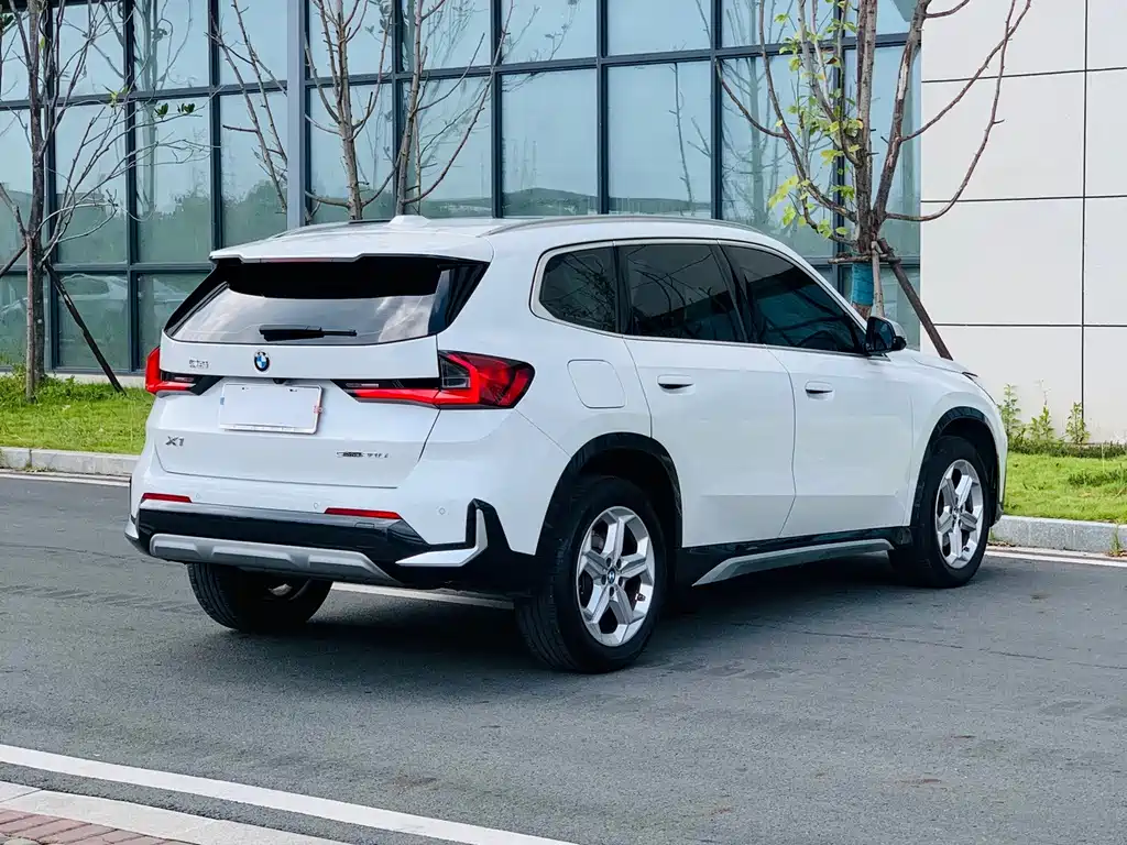 BMW X1 — миниатюра 7