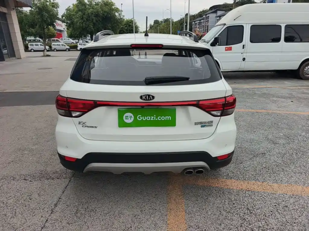 Kia KX Cross — миниатюра 6
