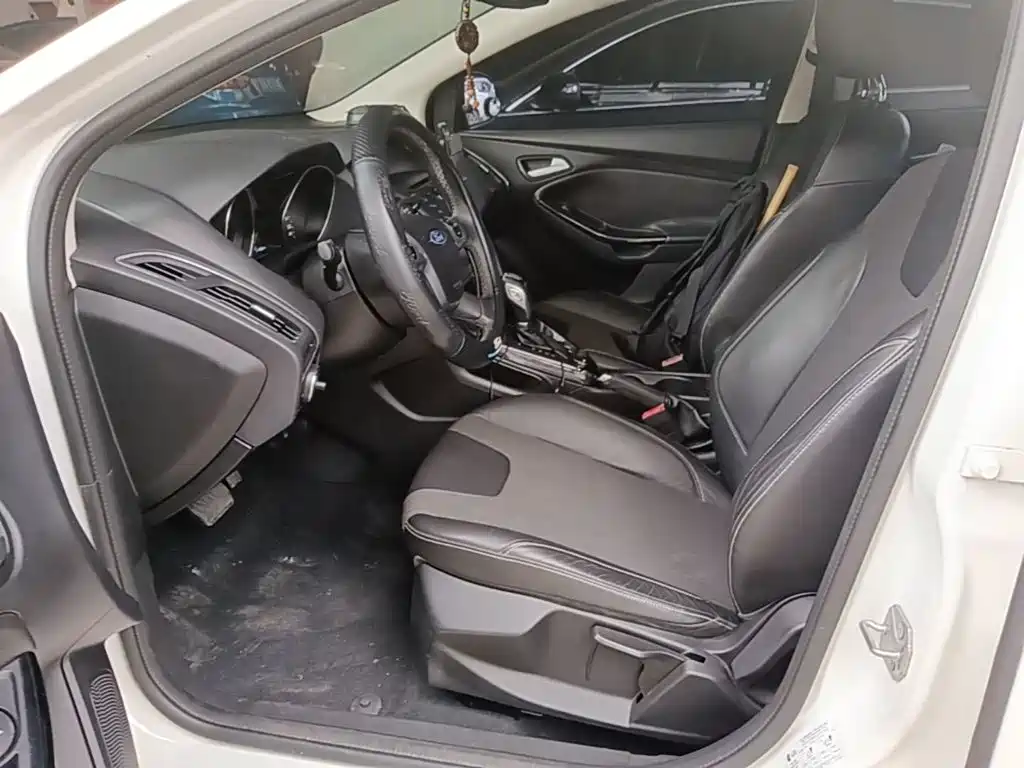 Ford Focus — миниатюра 15