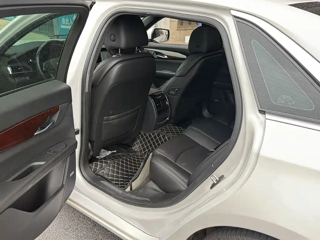 Cadillac CT6 — миниатюра 2