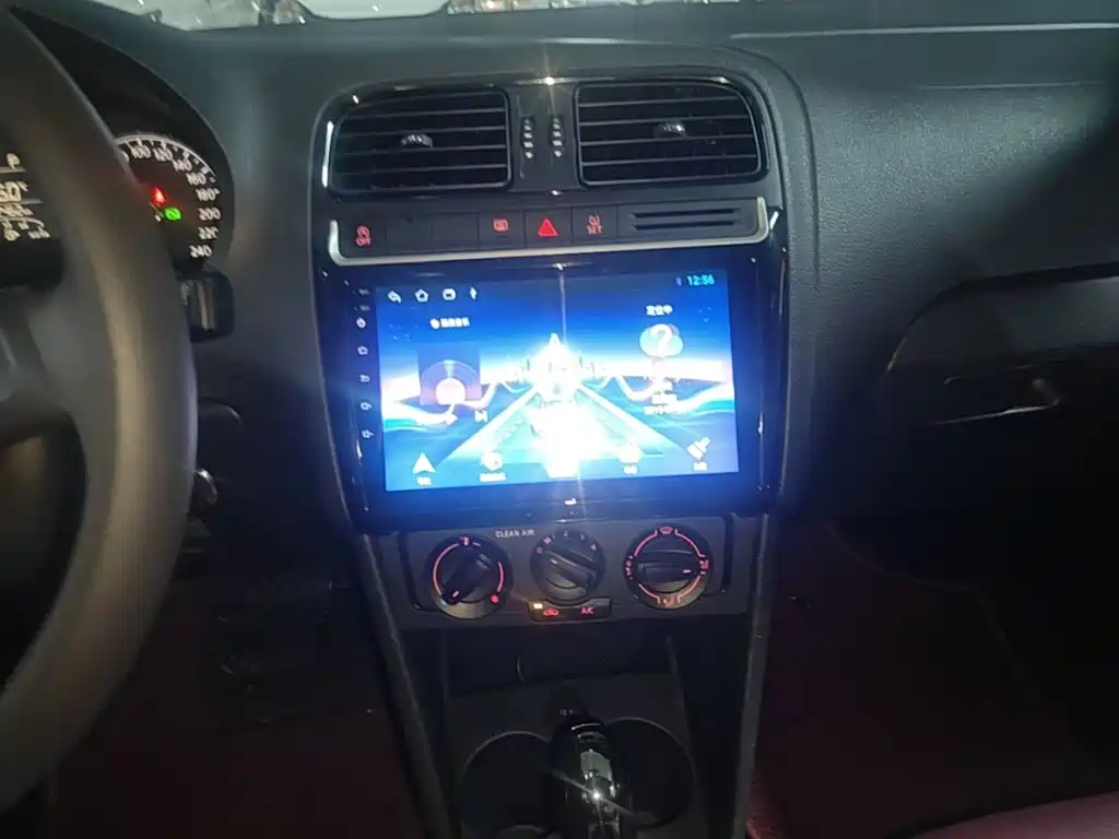 Volkswagen Polo — миниатюра 13