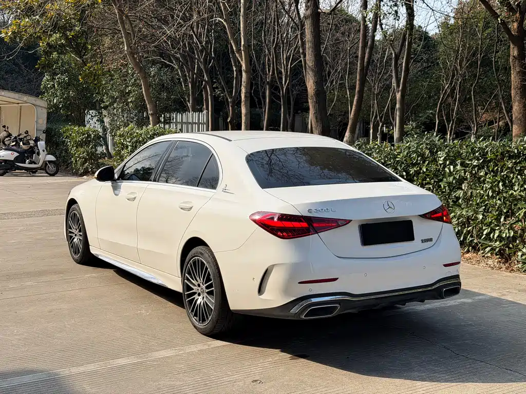 MERCEDES-BENZ C CLASS