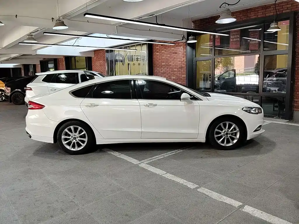 Ford Mondeo — миниатюра 5