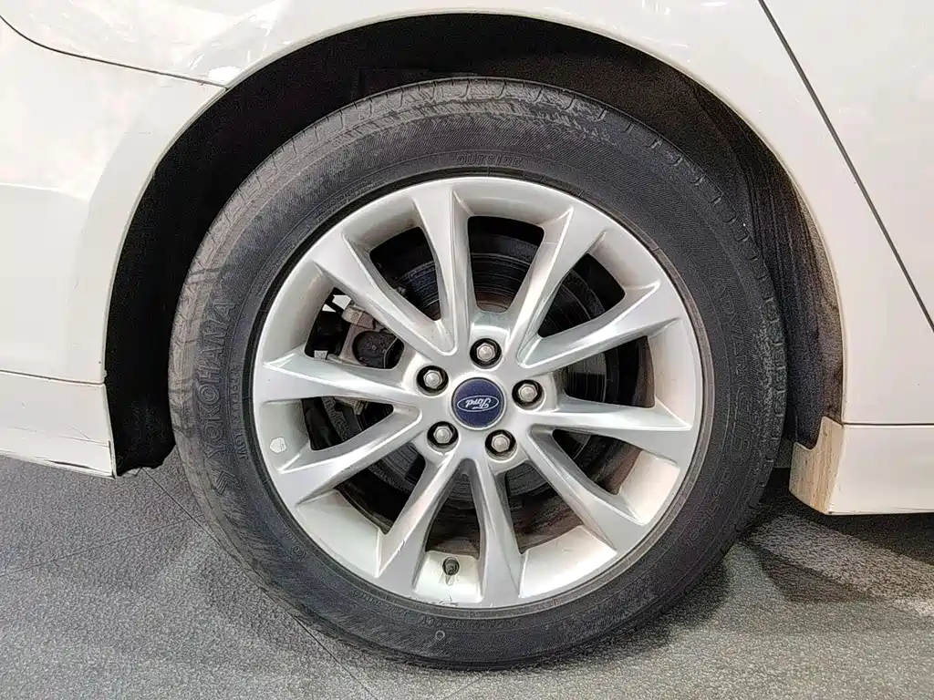Ford Mondeo — миниатюра 19