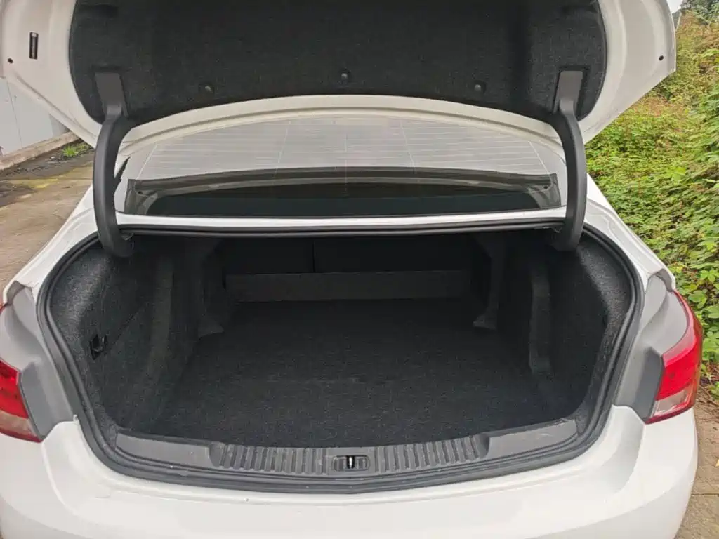 Buick Verano — миниатюра 19