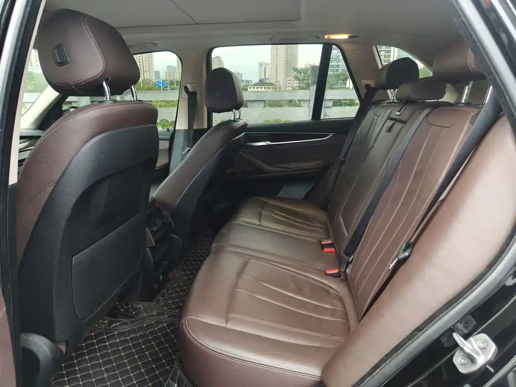 BMW X5 (Import) — миниатюра 8