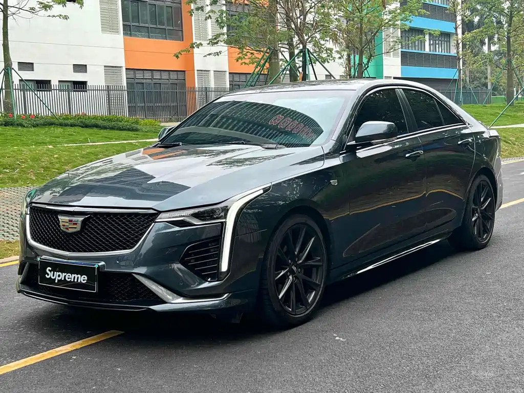 Cadillac CT4 2021