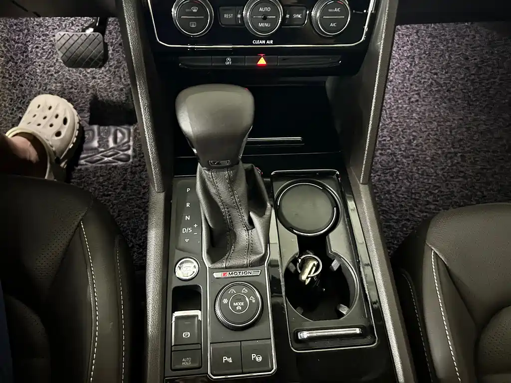 Volkswagen Teramont — миниатюра 11