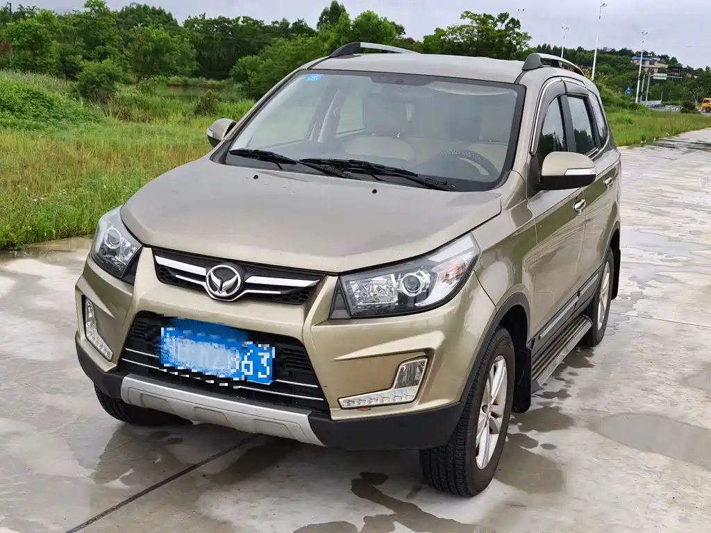 2014 BAIC Huansu S3 - zdjęcie 1 z 9