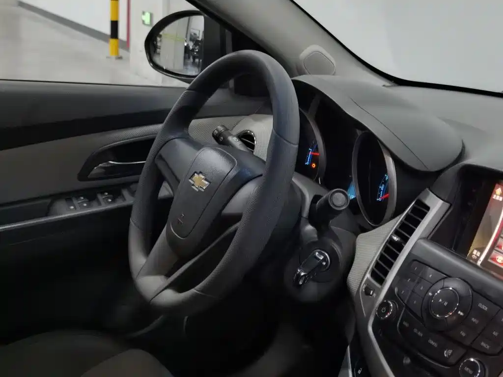 Chevrolet Cruze — миниатюра 22