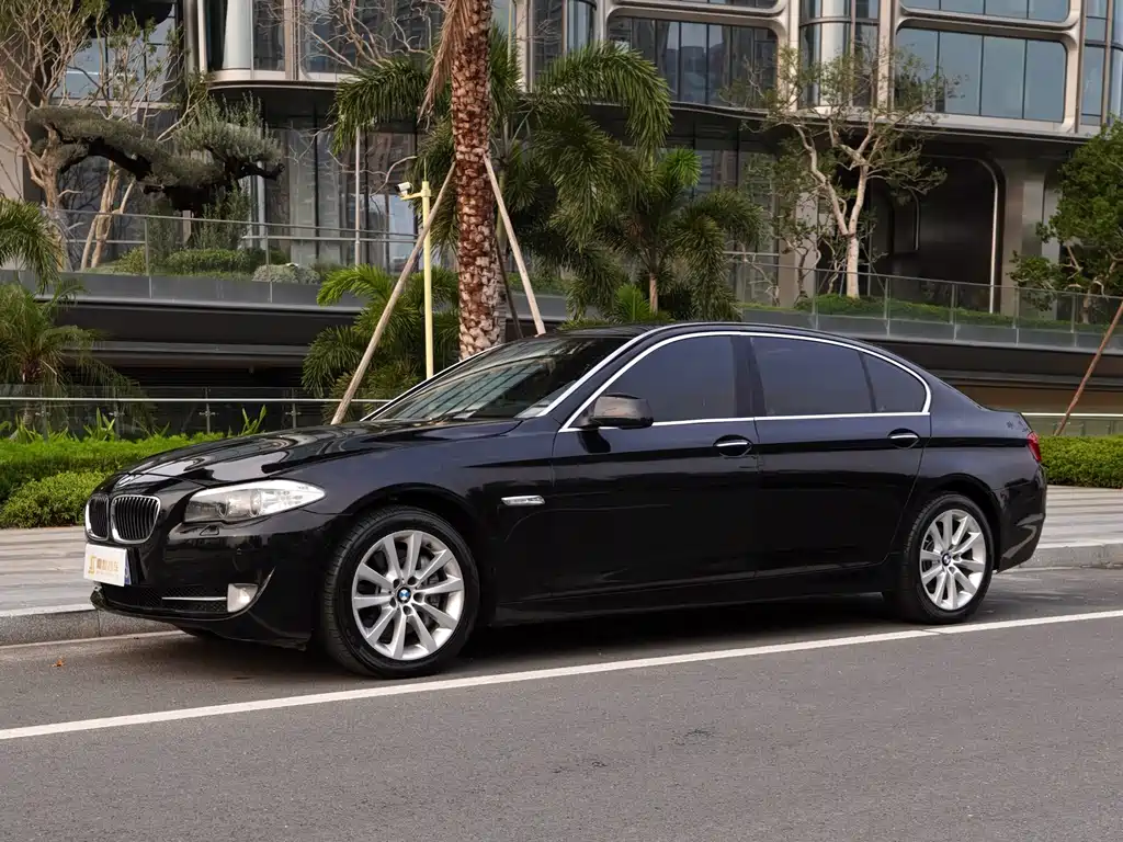 BMW 5 Series 2011