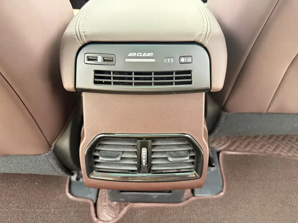 Wey Wey VV6 — миниатюра 17
