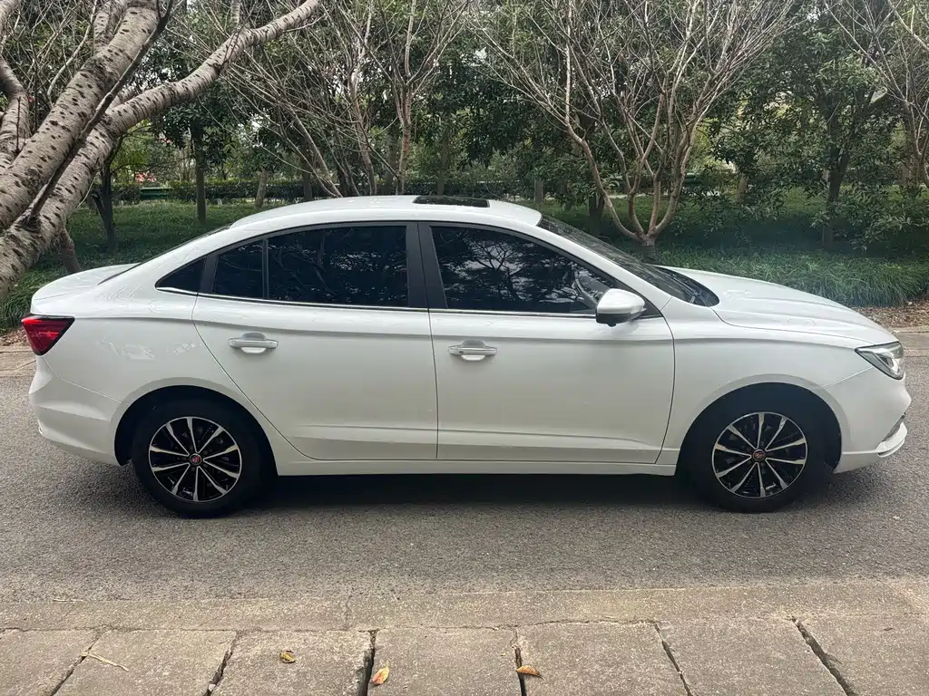 Roewe i5 — миниатюра 10