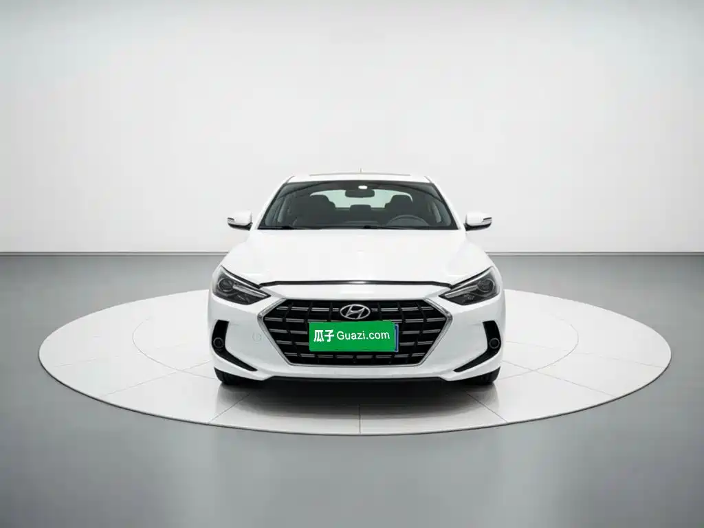 Hyundai Elantra — миниатюра 2