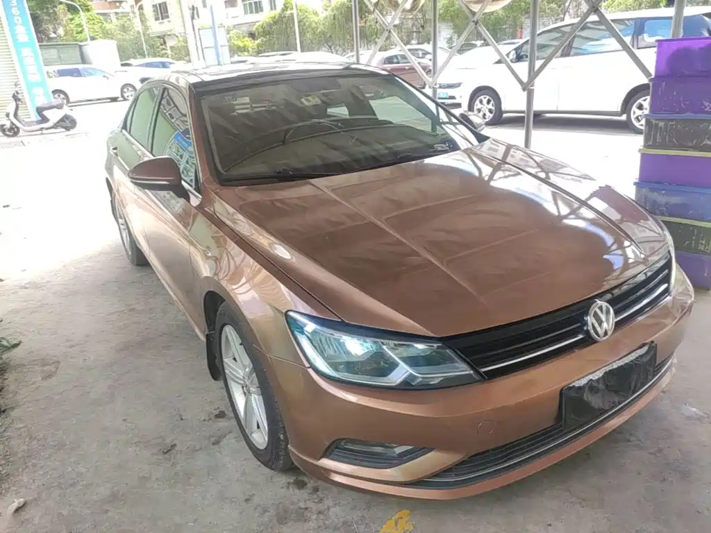 Volkswagen Lamando 2015 330TSI DSG Comfort