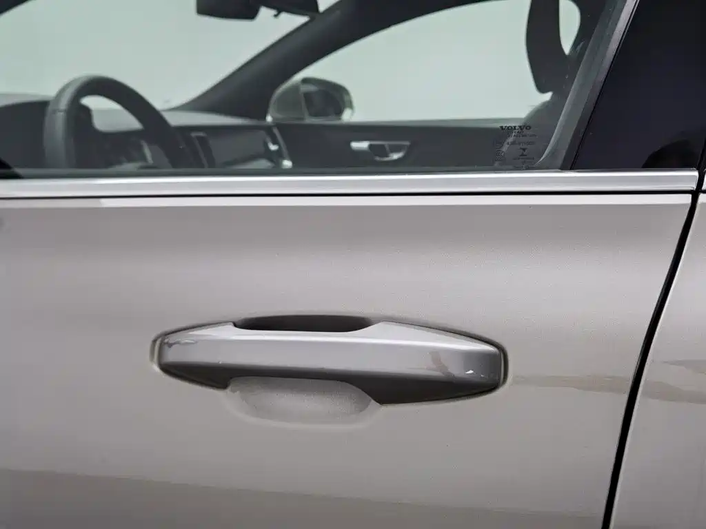 Volvo S60 — миниатюра 18