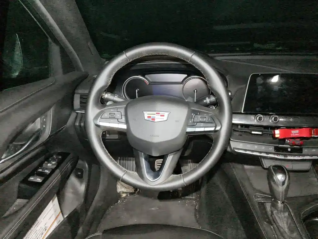Cadillac CT4 — миниатюра 11