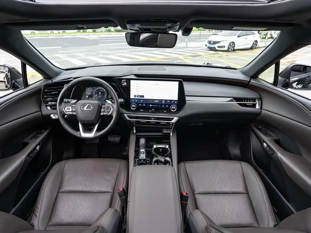 Lexus RX — миниатюра 13