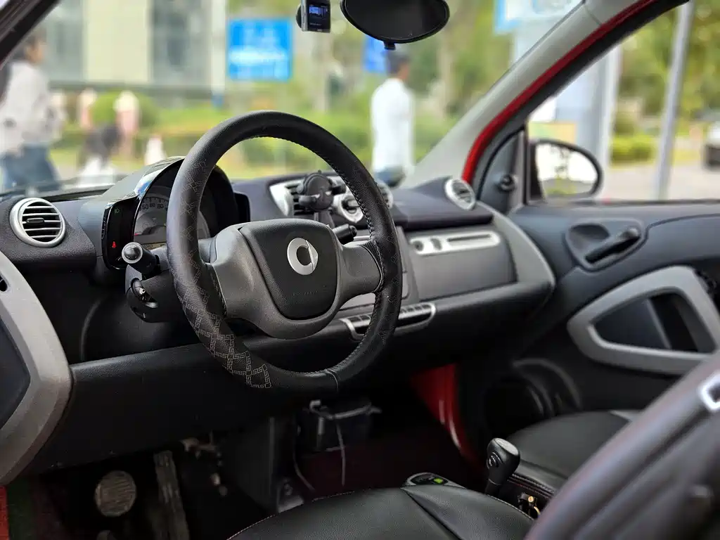 smart Smart Fortwo — миниатюра 17