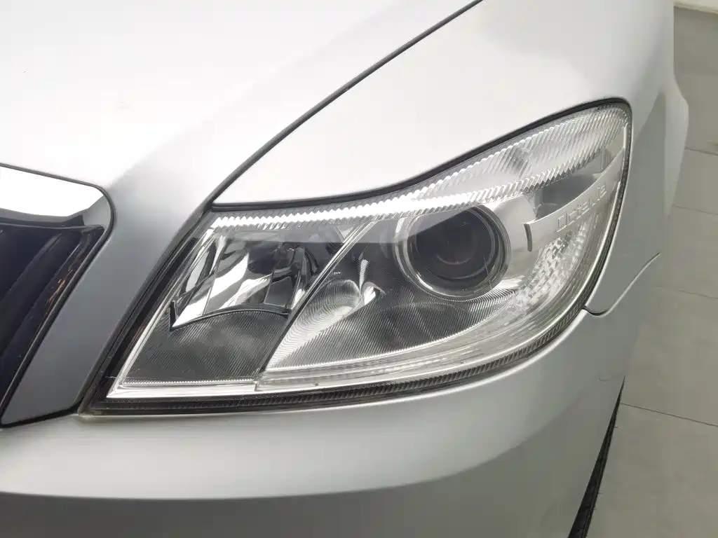 Skoda Octavia — миниатюра 7