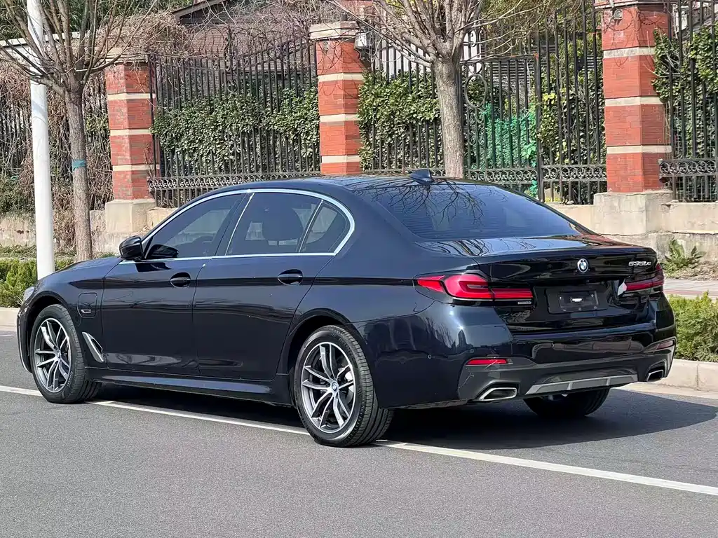 BMW 5 Series 5 2022 535Le M Sport
