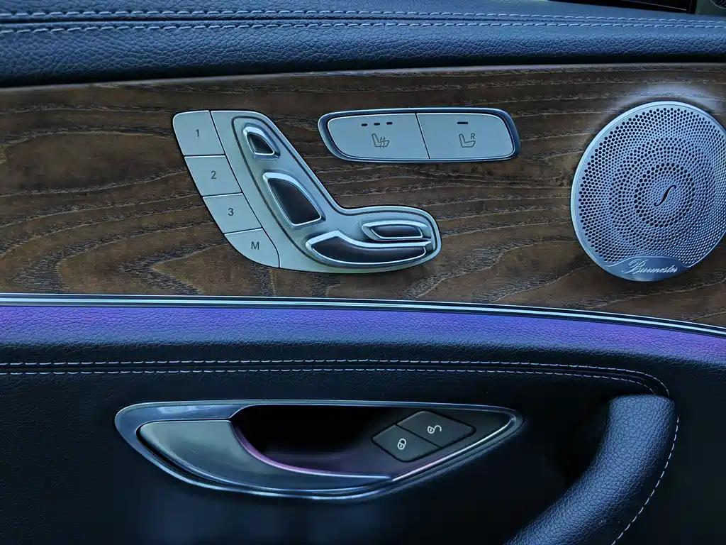 MERCEDES-BENZ E CLASS