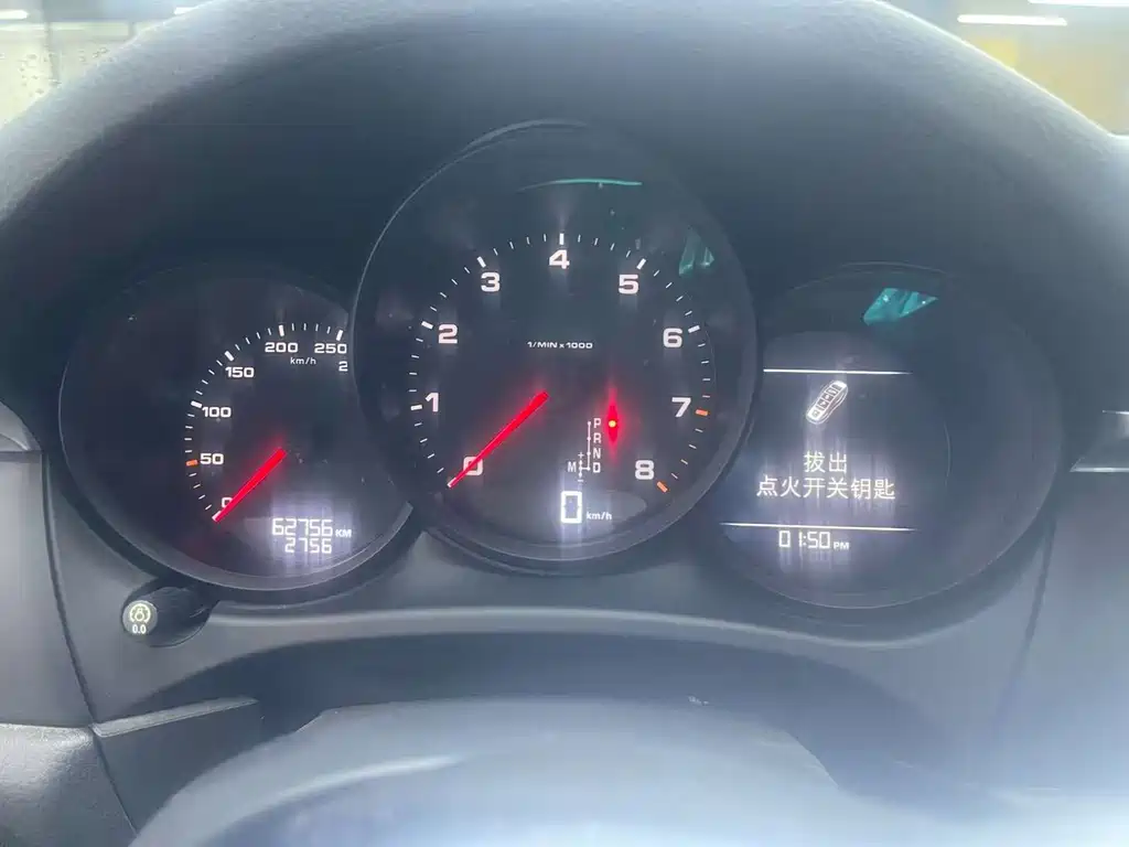 Porsche Macan — миниатюра 8