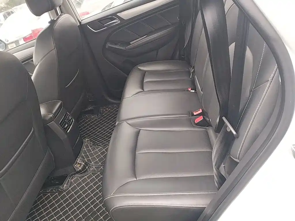 Roewe RX5 — миниатюра 17