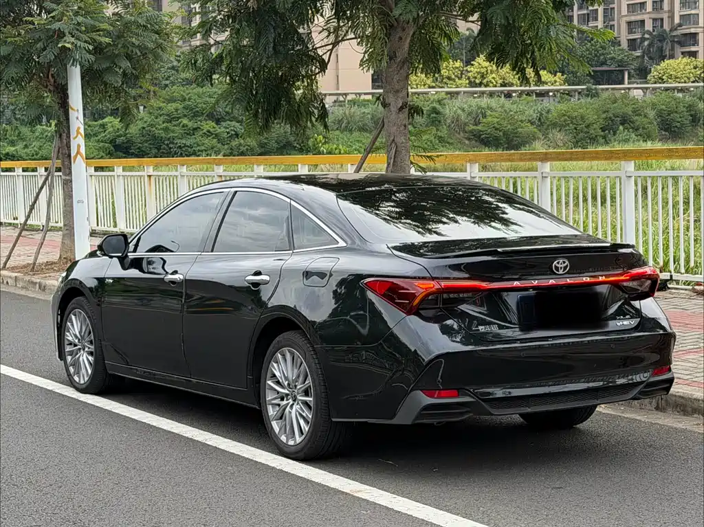 Toyota Avalon 2024 2.5L XLE Luxury